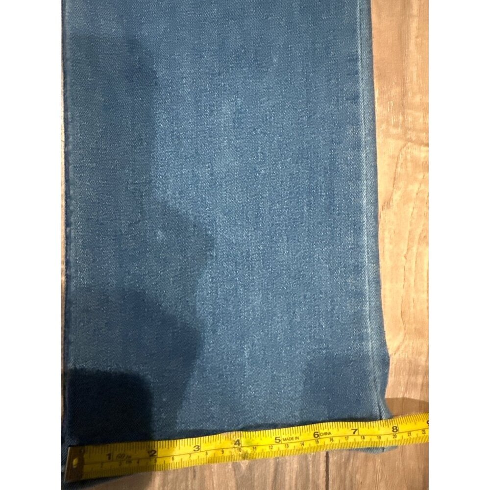 Old Navy Womens Mid-Rise Kicker Bootcut Jeans Size 14 Soft Stretch Preppy Comfy - Picture 7 of 8